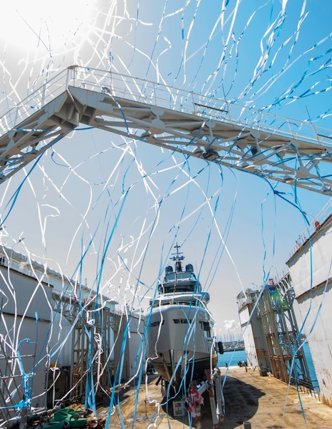Tankoa TX450 superyacht at launch with confetti 