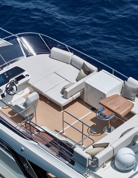 prestige-f4-flybridge 