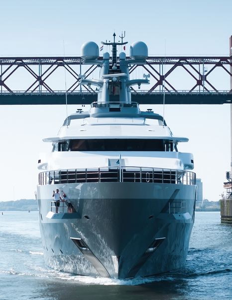 Bow shot of Oceanco Support Yacht Draak under way