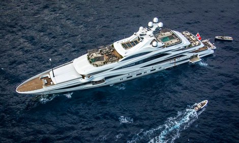 Custom Benetti Lionheart