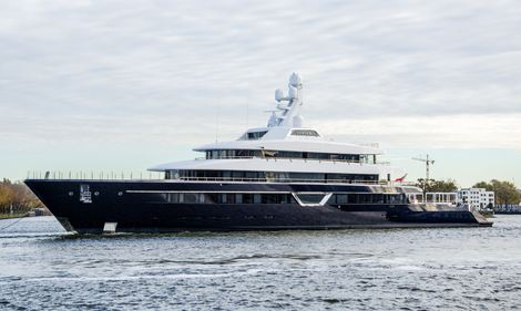 Custom Feadship Lonian