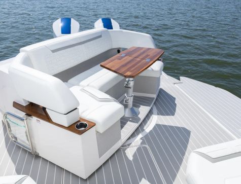 Tiara 43LE Yacht