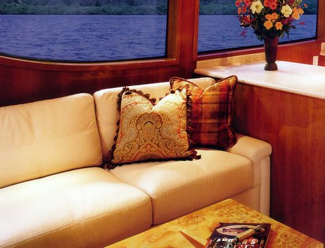 Hatteras 54 Convertible Yacht (Gen 2, 2002 - 2006)