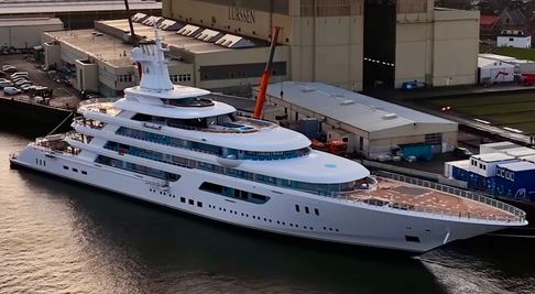 WATCH: 117m Lürssen Boardwalk Emerges Through Heavy Fog During Sea Trials