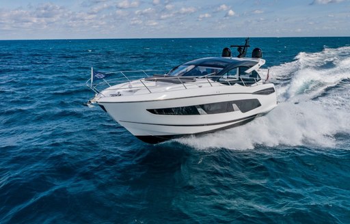 Sunseeker Predator 55 Evo underway, surrounded by sea.