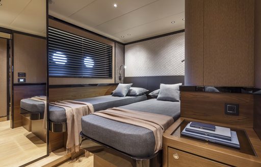 Absolute Navetta 68 interior