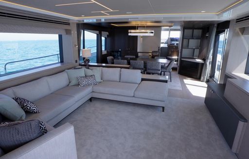 Sunseeker-88-Yacht-view-in