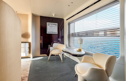 azimut grande trideck, owners stateroom 