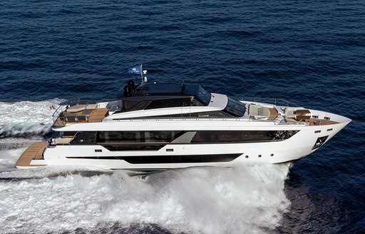 Ferretti Yachts 1000 SkyDeck