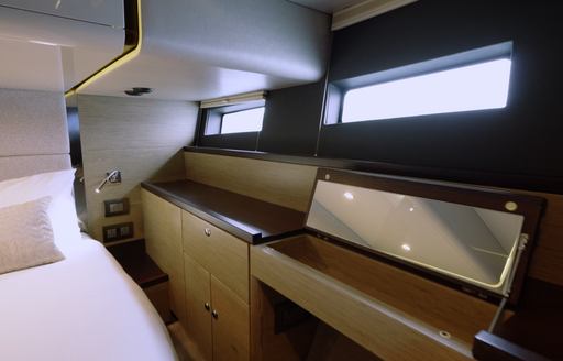 Cockwells-Hardy-50DS-VIP-cabin-storage