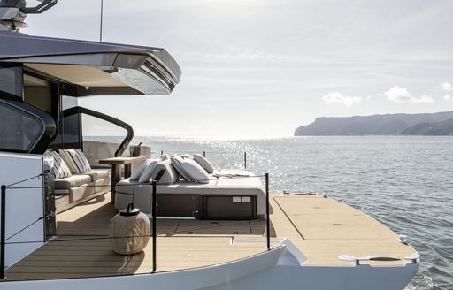 Azimut Seadeck 6 port quarter deck view over aft deck with platform