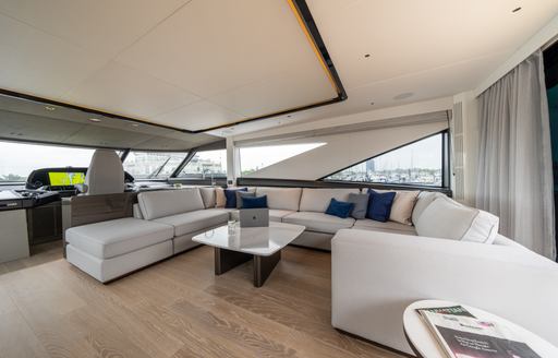 Sunseeker Ocean 182 sky lounge