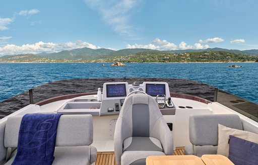 Beneteau Swift Trawler 48 flybridge