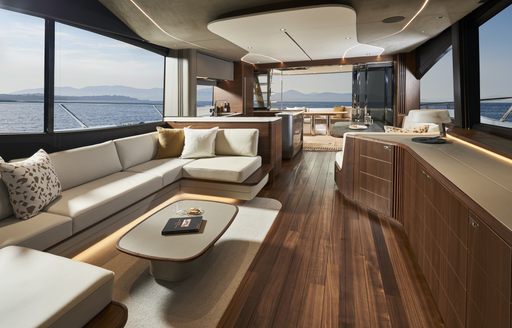 Princess S72 interior salon 