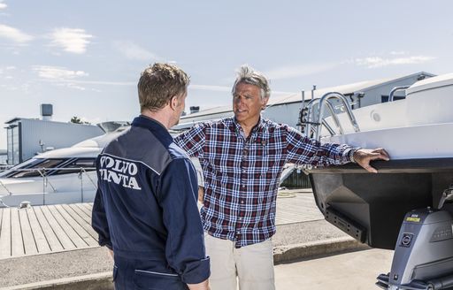 Owner discussing engines with Volvo Penta engineer