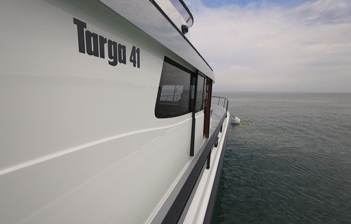 Targa-41-side-deck