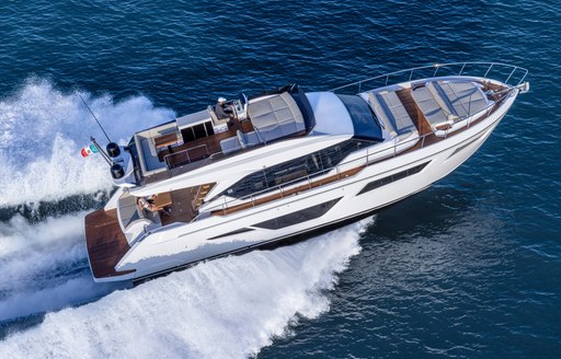 ferretti-580-running 