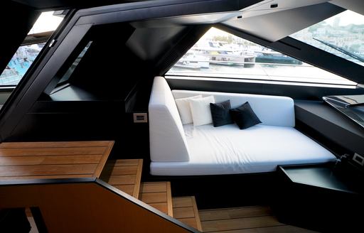 Wally-Why150-wheelhouse-sofa