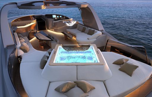 Infinity pool on superyacht Adamas 6