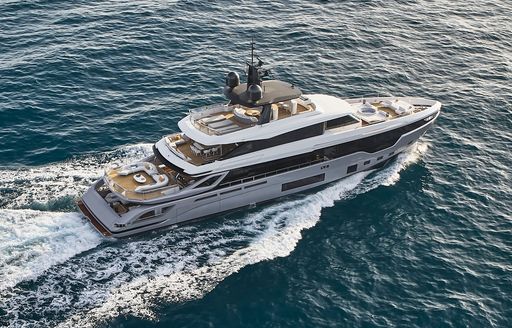 Azimut Grande Trideck underway