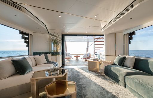 Azimut Magellano 25 Metri salon