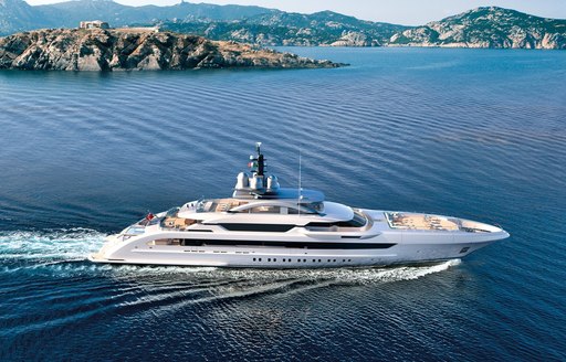 superyacht Heesen 7000 running shot