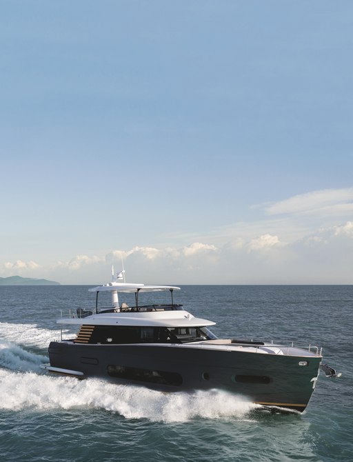 Azimut Magellano 66 design