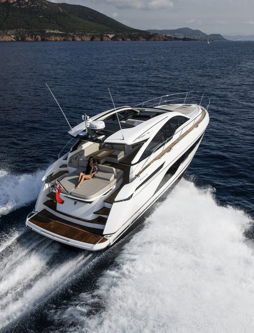 Fairline Targa 45 Open design 