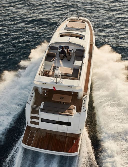 Prestige 680 exterior