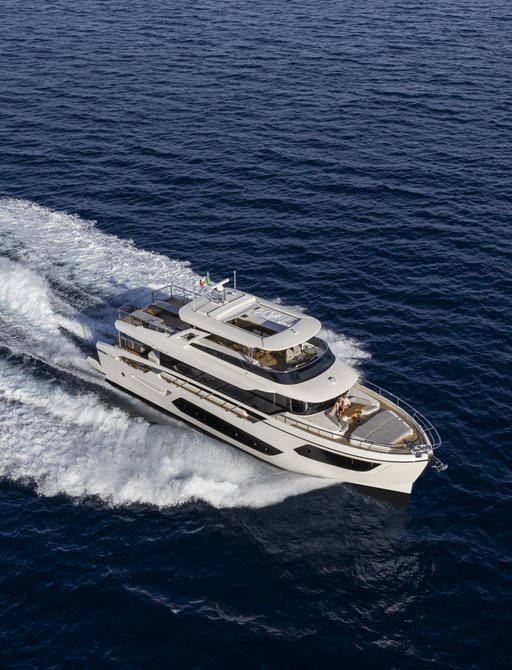 Absolute Navetta 75  running 