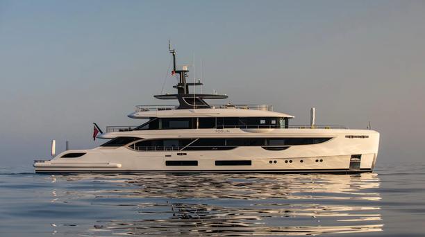€500K Price Reduction on Benetti Oasis 40M Superyacht Tosun