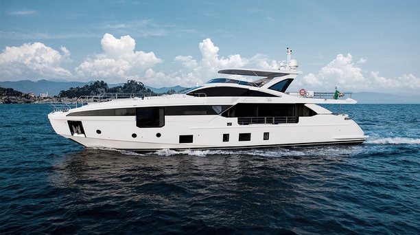 Debuting Azimut Grande 32 Metri sparkles at Cannes Yachting Festival 2018