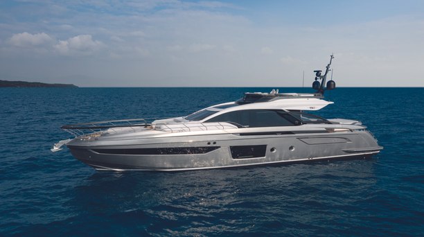 Azimut S8 makes debut at Cannes