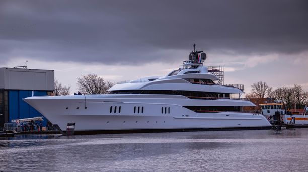 71.5m Feadship superyacht VANISH delivered