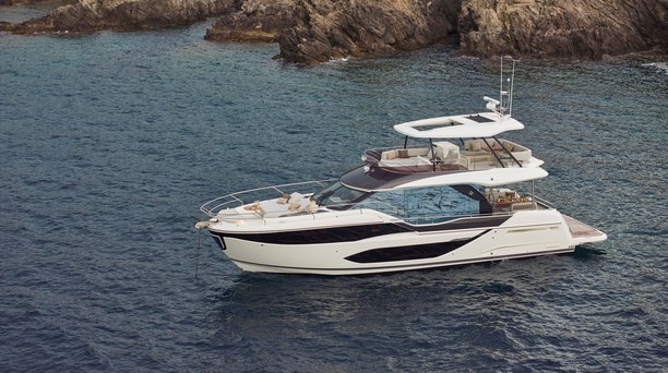 Prestige Presents Two New Yachts and Highlights Innovation at Cannes