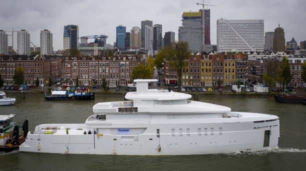 Feadship explorer SHINKAI launched in Holland 