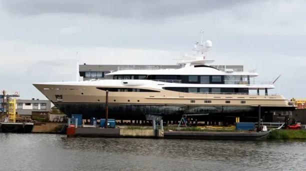 55m Amels 180 Superyacht Amigos Arrives at Royal Balk Shipyard for Major Refit