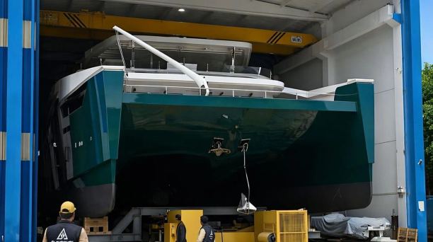 27m Sunpower-Alva 90 Solar Electric Catamaran Amantis 7 Prepares for Sea Trials