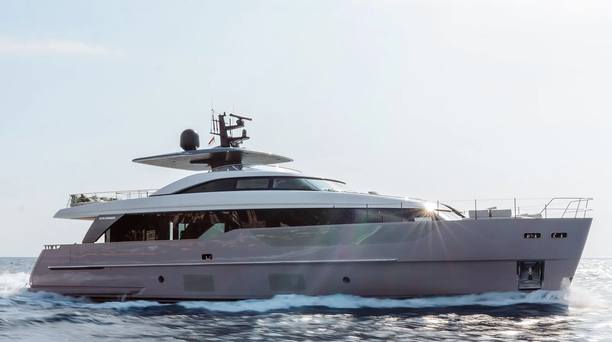 27m Sanlorenzo SD90 Motor Yacht Sal Receives €500K Price Reduction