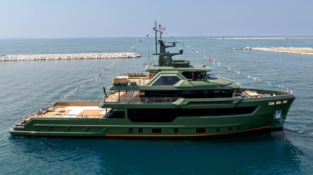 44m CdM Flexplorer 146 Superyacht Nasiba Delivered 