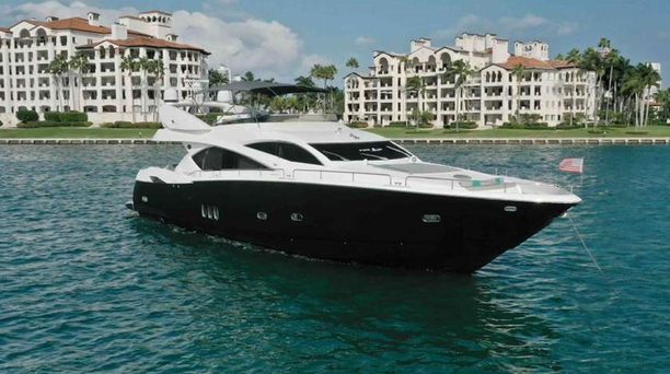 $46K Price Reduction on 25m Sunseeker 82 Superyacht Fins Up 