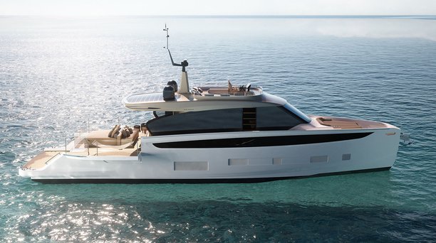 Azimut Seadeck 7 Yacht Wins 2024 Design Innovation Award