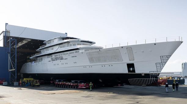 83m Feadship Superyacht Project Solent Arrives in Kaag for Outfitting