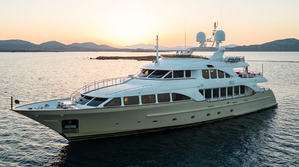 37m Benetti Classic 120' Motor Yacht Virtue Receives $630,000 Price Reduction