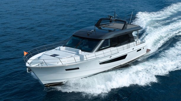 FIRST LOOK: Inside New Sporty CL Yachts CLB65 SUV Motor Yacht 