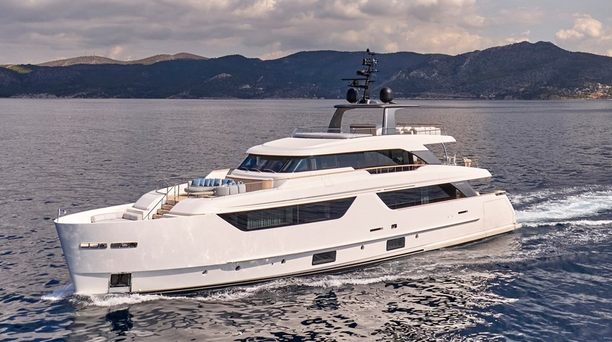 36m Sanlorenzo SD118 Motor Yacht K2 Receives €1M Price Reduction