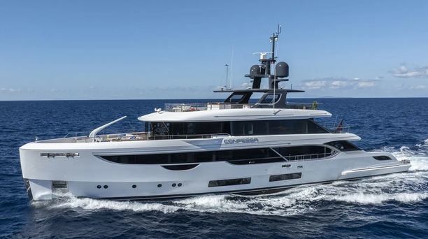 41m Benetti Oasis 40M Motor Yacht Confessa Sold