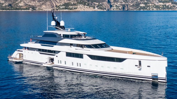 Golden Yachts' MALIA Takes Top Spot as Best in Motor 1,500+ GT at 2024 ISS Awards