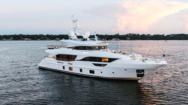 $500K Price Reduction on 29m Benetti Delfino 95 Superyacht Bella Vita