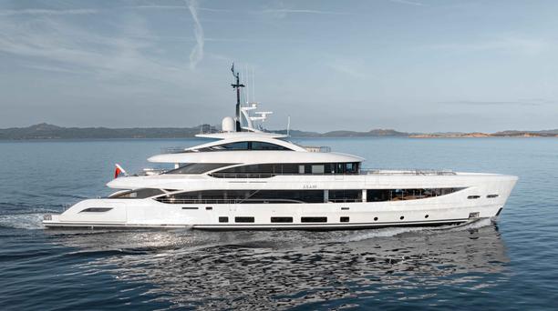 Discover Benetti Superyacht ASANI’s Lavish Onboard Features